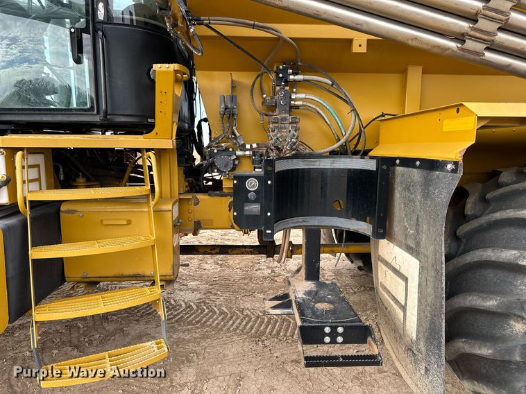 image for item DQ8719 Ag-Chem TerraGator 8204  applicator