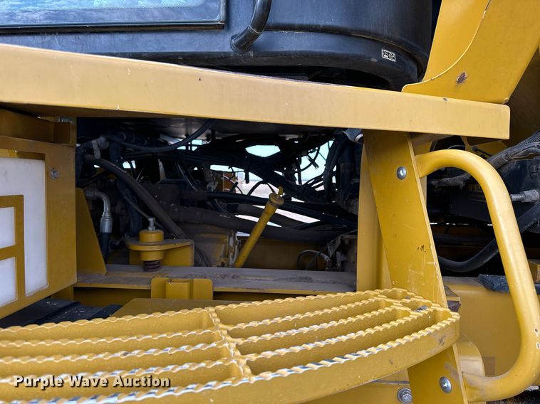 image for item DQ8719 Ag-Chem TerraGator 8204  applicator