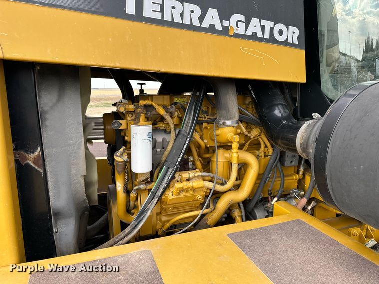 image for item DQ8719 Ag-Chem TerraGator 8204  applicator