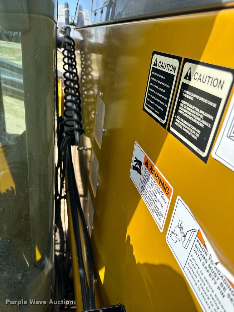 image for item DQ8719 Ag-Chem TerraGator 8204  applicator