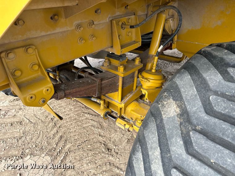 image for item DQ8719 Ag-Chem TerraGator 8204  applicator