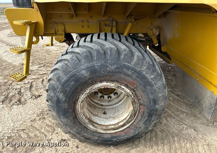 image for item DQ8719 Ag-Chem TerraGator 8204  applicator