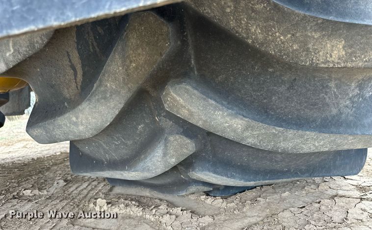 image for item DQ8719 Ag-Chem TerraGator 8204  applicator