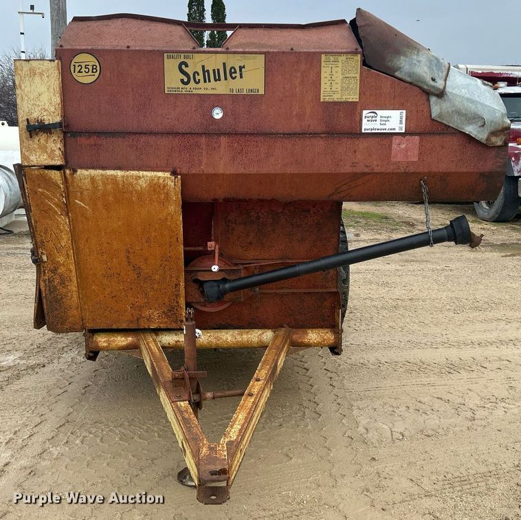 image for item DR4575 Schuler 125B  feed wagon