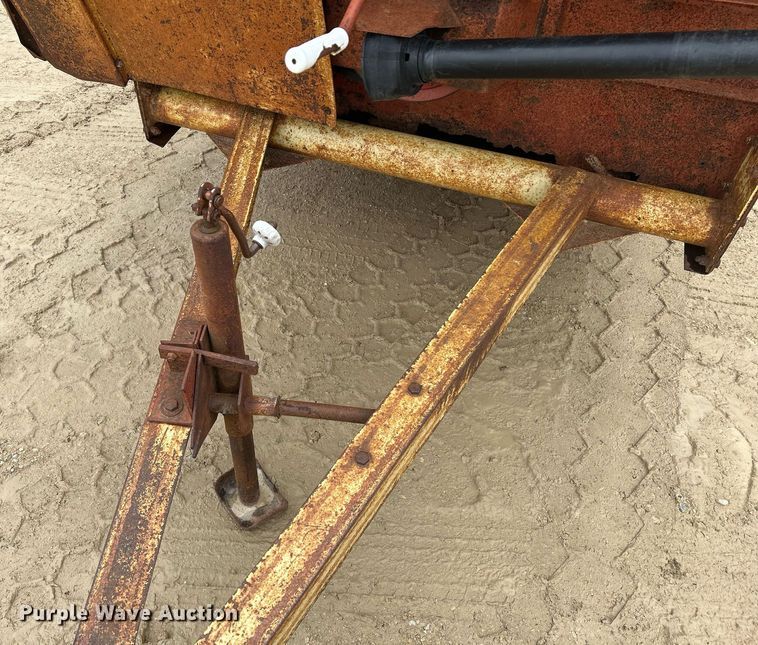 image for item DR4575 Schuler 125B  feed wagon