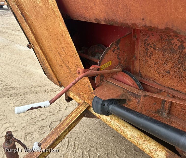 image for item DR4575 Schuler 125B  feed wagon