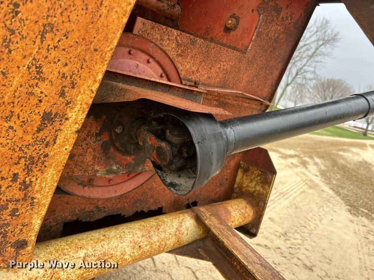 image for item DR4575 Schuler 125B  feed wagon