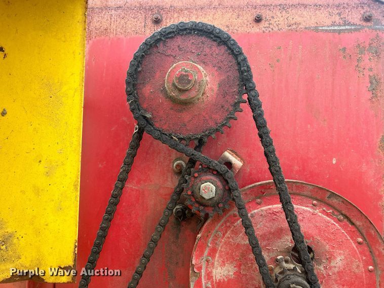 image for item DR4575 Schuler 125B  feed wagon