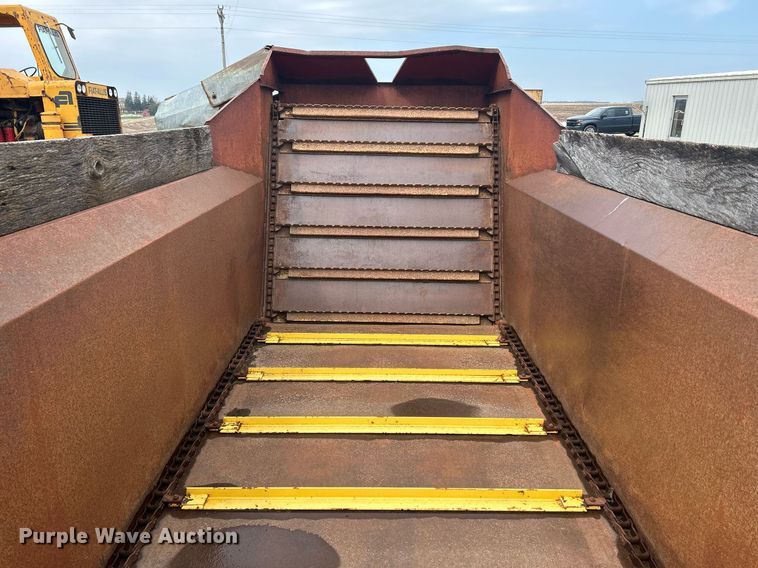 image for item DR4575 Schuler 125B  feed wagon