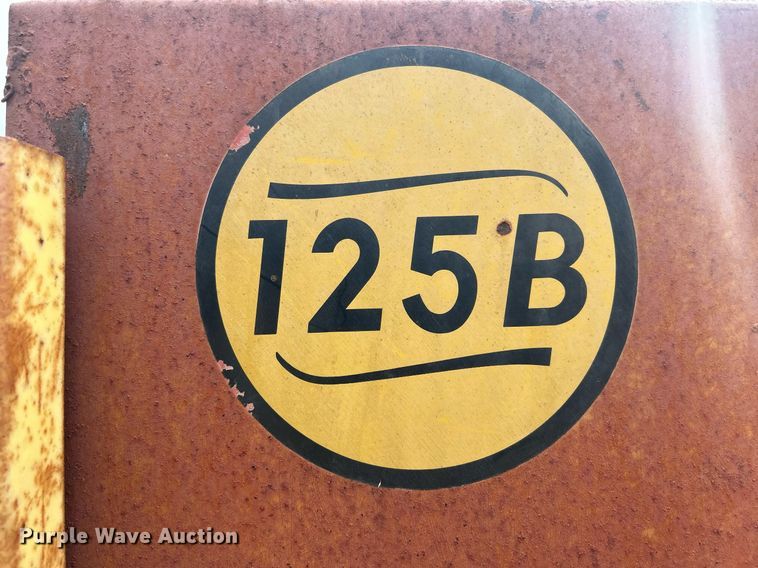 image for item DR4575 Schuler 125B  feed wagon