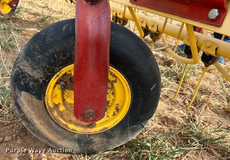 image for item DR5556 New Holland 57  hay rake