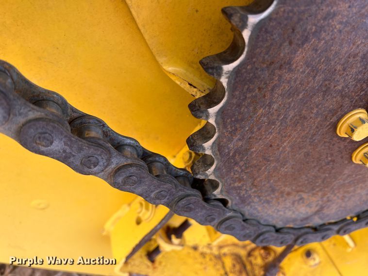 image for item DR5562 2008 New Holland H8080  swather / windrower