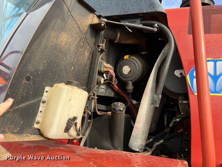 image for item DR5562 2008 New Holland H8080  swather / windrower