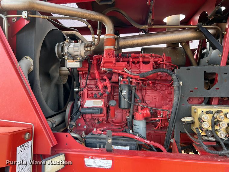 image for item DR5562 2008 New Holland H8080  swather / windrower