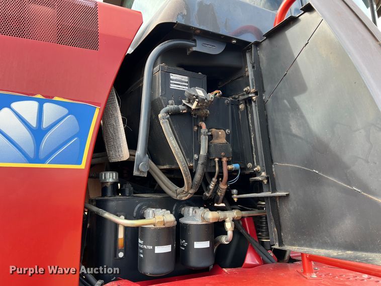 image for item DR5562 2008 New Holland H8080  swather / windrower