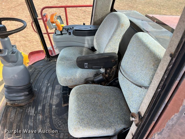 image for item DR5562 2008 New Holland H8080  swather / windrower