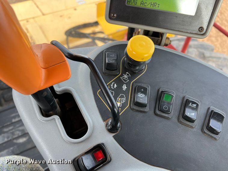 image for item DR5562 2008 New Holland H8080  swather / windrower