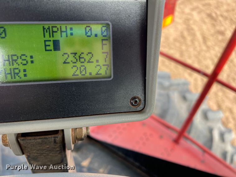 image for item DR5562 2008 New Holland H8080  swather / windrower