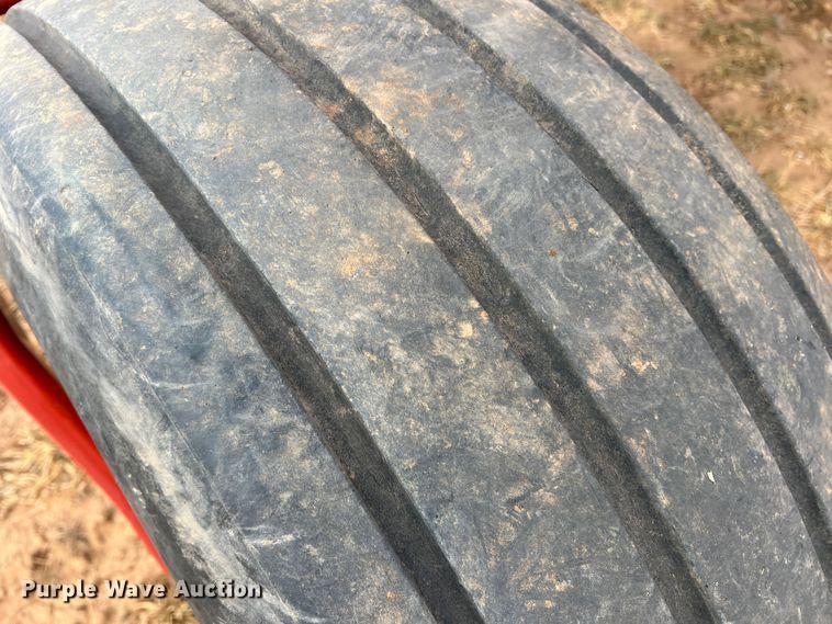 image for item DR5562 2008 New Holland H8080  swather / windrower