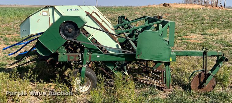 image for item DS2869 KMC 66796  peanut digger