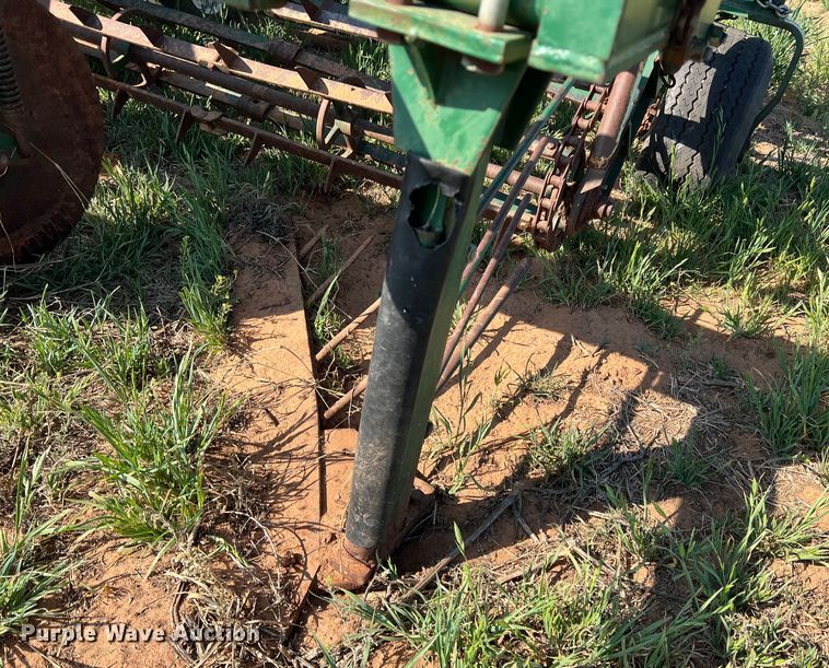 image for item DS2869 KMC 66796  peanut digger