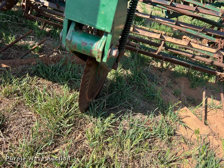 image for item DS2869 KMC 66796  peanut digger