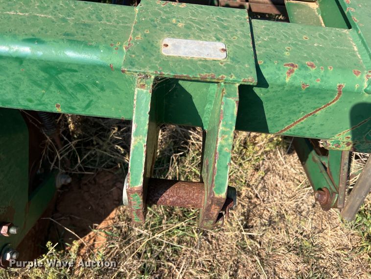 image for item DS2869 KMC 66796  peanut digger