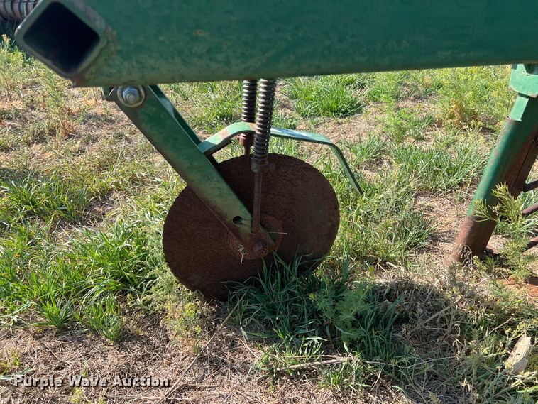 image for item DS2869 KMC 66796  peanut digger