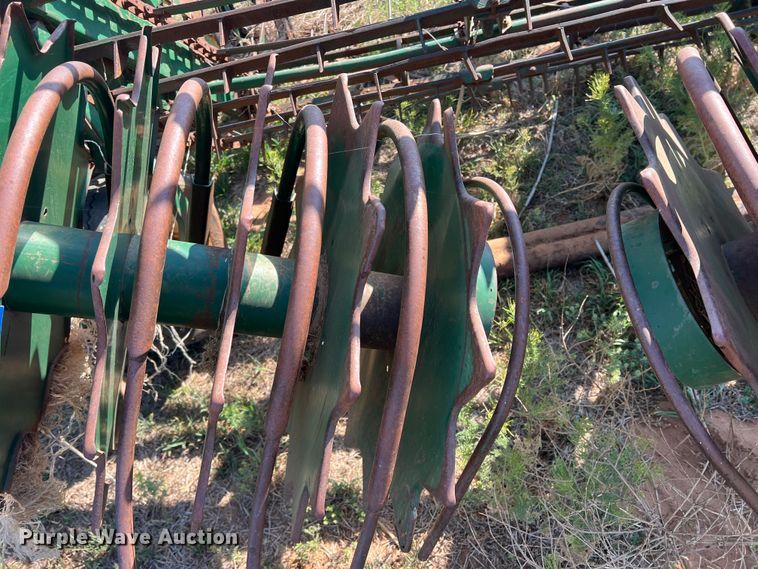 image for item DS2869 KMC 66796  peanut digger