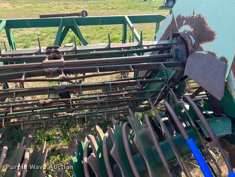 image for item DS2869 KMC 66796  peanut digger