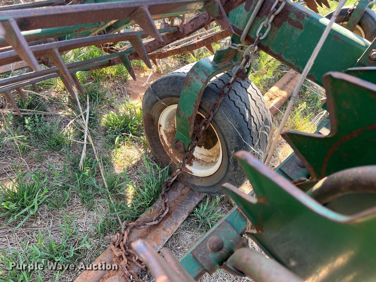 image for item DS2869 KMC 66796  peanut digger
