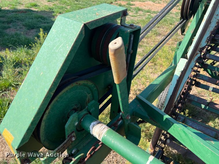 image for item DS2869 KMC 66796  peanut digger