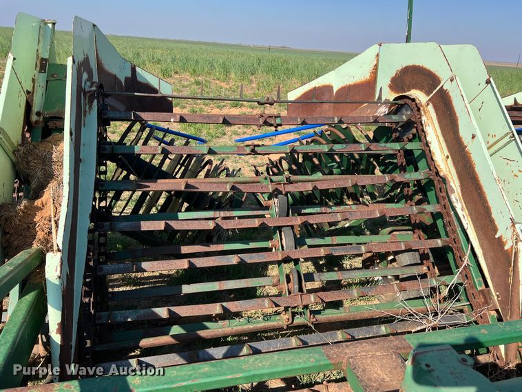 image for item DS2869 KMC 66796  peanut digger