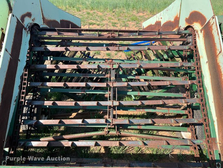 image for item DS2869 KMC 66796  peanut digger