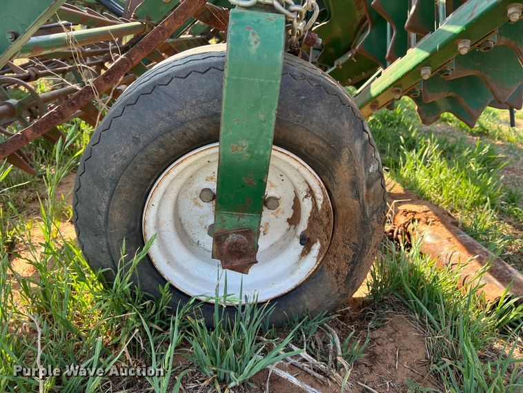 image for item DS2869 KMC 66796  peanut digger