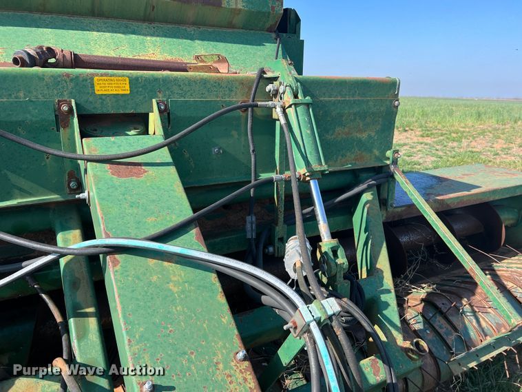 image for item DS2870 KMC  peanut combine