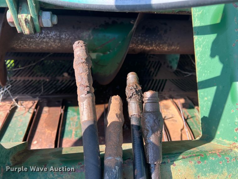 image for item DS2870 KMC  peanut combine