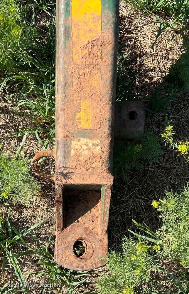 image for item DS2870 KMC  peanut combine