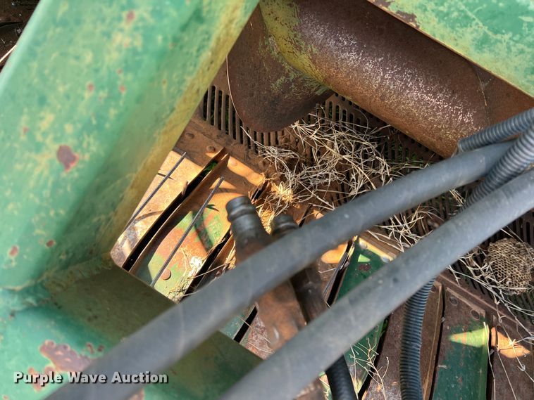 image for item DS2870 KMC  peanut combine