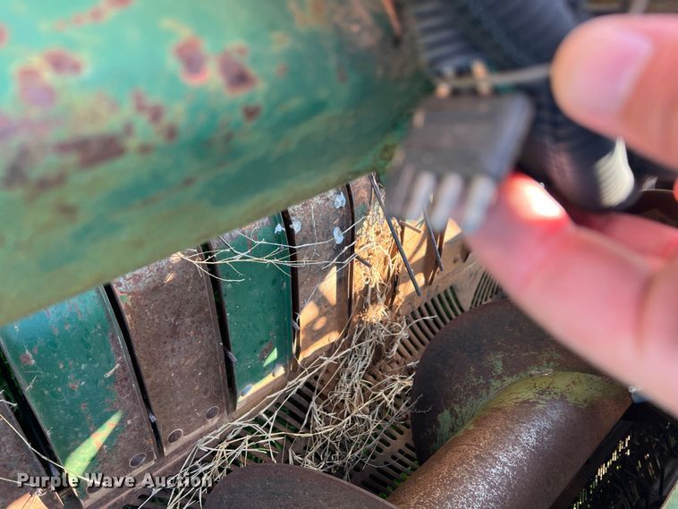 image for item DS2870 KMC  peanut combine