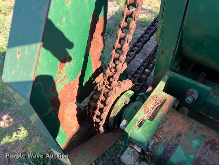 image for item DS2870 KMC  peanut combine