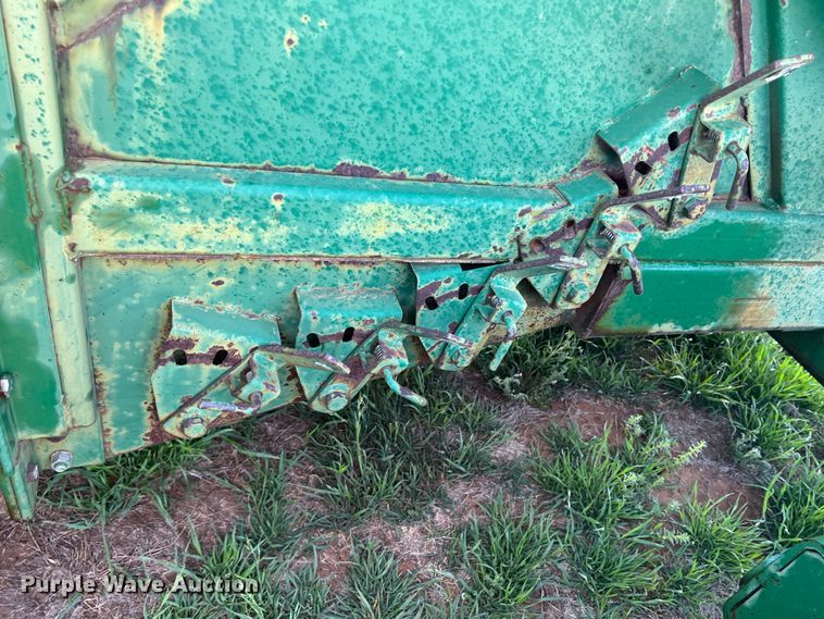 image for item DS2870 KMC  peanut combine