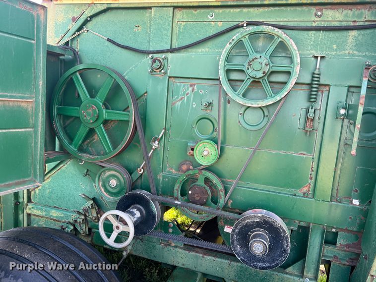 image for item DS2870 KMC  peanut combine