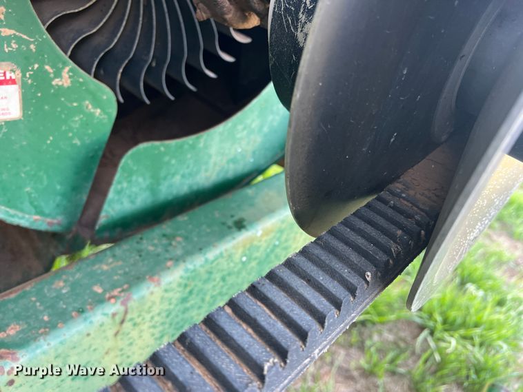 image for item DS2870 KMC  peanut combine