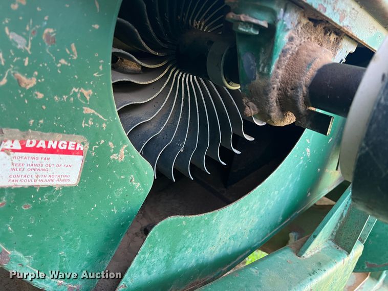 image for item DS2870 KMC  peanut combine