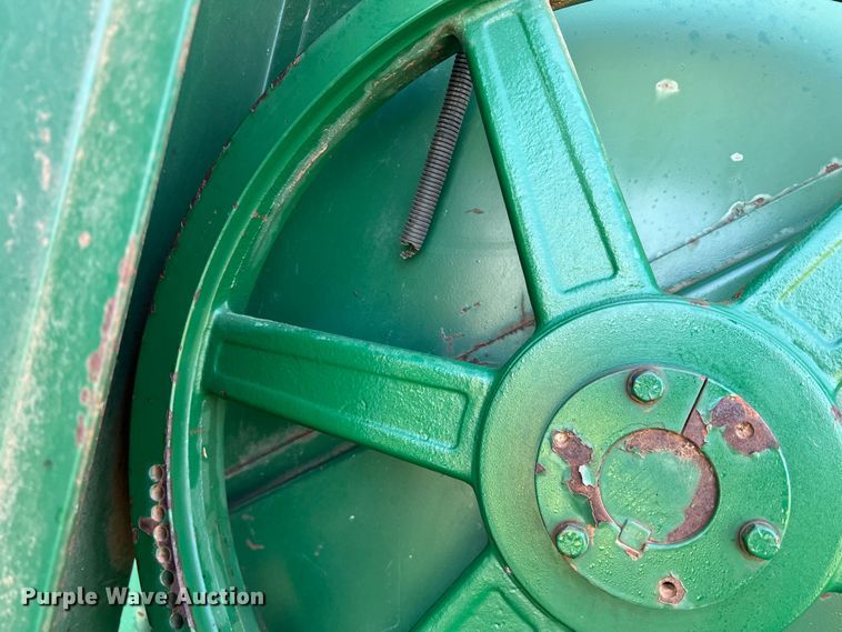 image for item DS2870 KMC  peanut combine