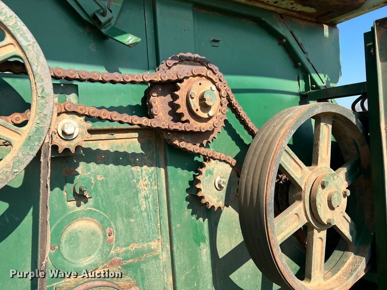 image for item DS2870 KMC  peanut combine