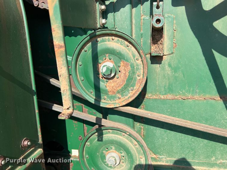 image for item DS2870 KMC  peanut combine