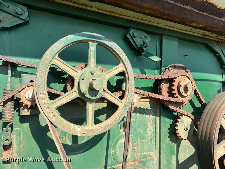 image for item DS2870 KMC  peanut combine