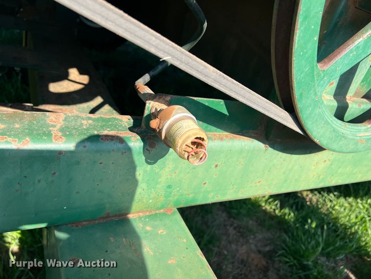 image for item DS2870 KMC  peanut combine